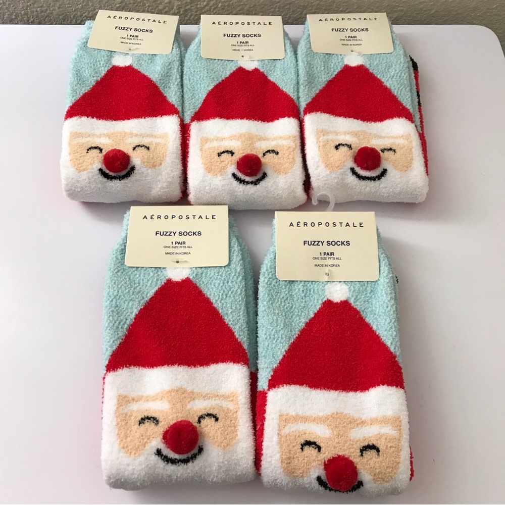 Aeropostale Santa Fuzzy Socks 5 Pair Women’s One Size